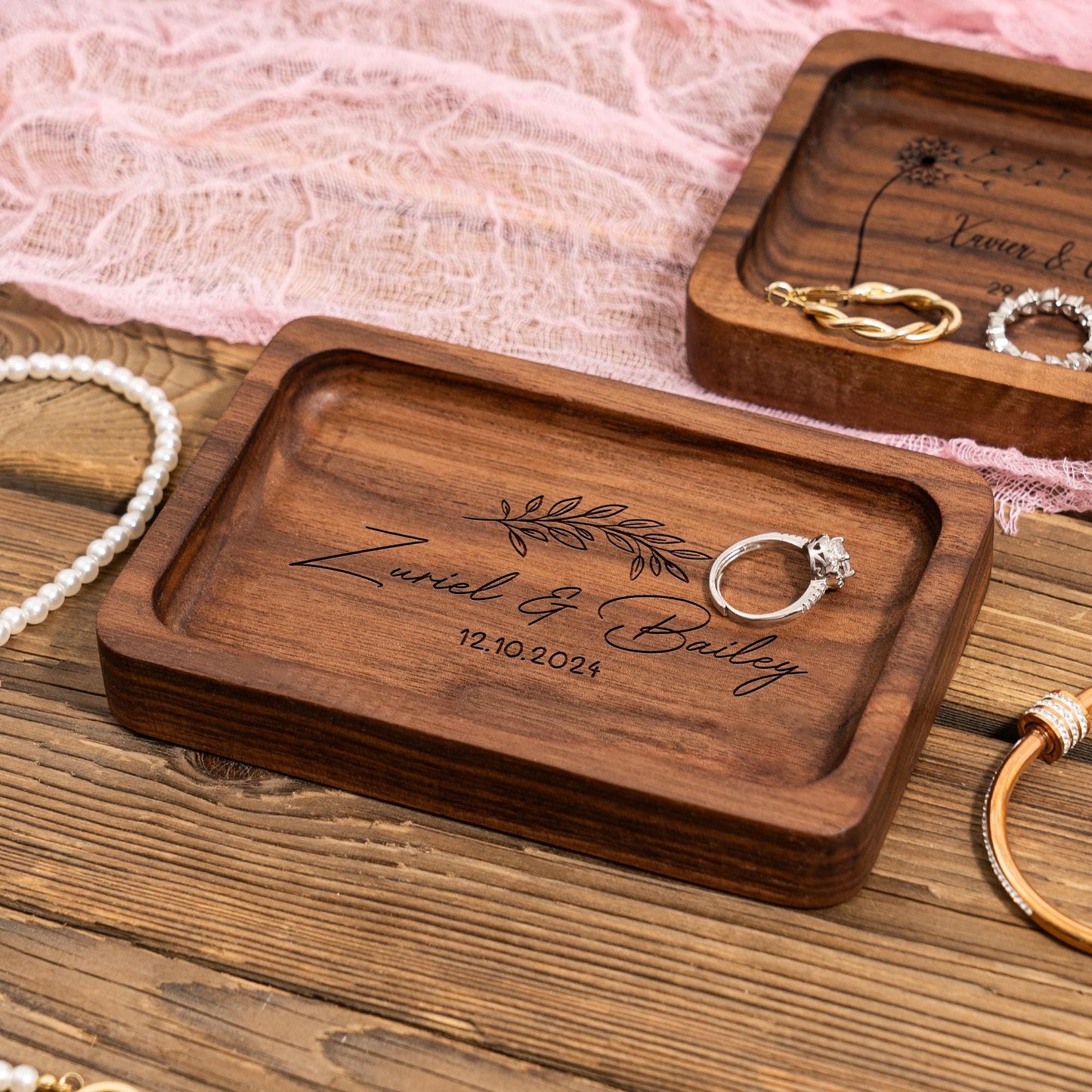 Personalized Rectangle Wood Ring Dish, Engagement Ring Holder, Custom Wedding Ring Dish, Wedding Gift, Anniversary Gifts, Gifts for Newlywed