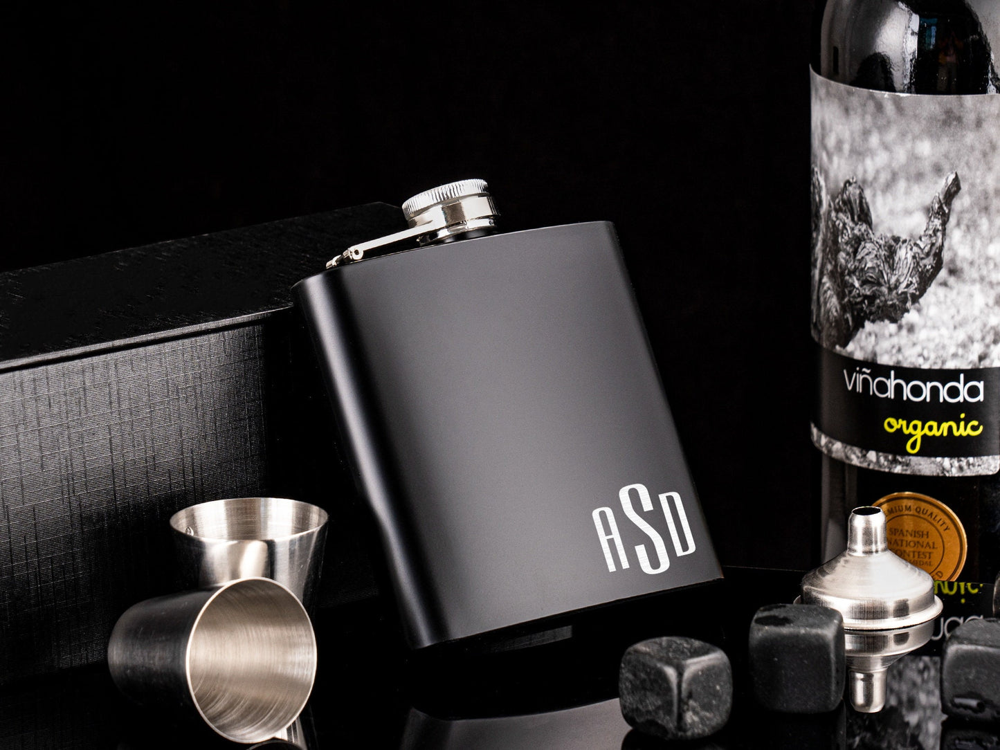 Personalized Groomsmen Flasks, Groomsman Gift, Flask for Groomsmen, Custom Flask, Black Hip Flask, Groomsmen Gifts, Gifts for Wedding Party