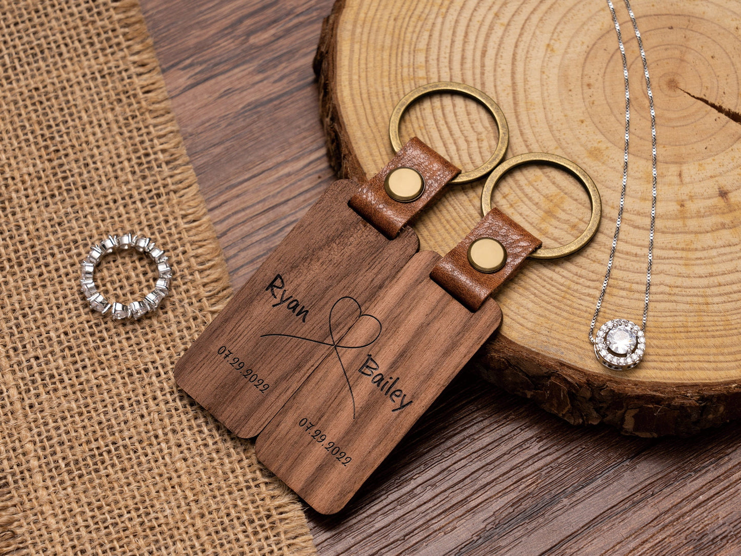 Personalised Wood Couple Keychain, Engraved Keyrings for Couple, Gift For Boyfriend / Husband, 5TH Anniversary Gift, Housewarming Party Gift