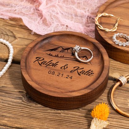 Personalized Round Wood Ring Dish, Gift for Her, Engagement Ring Holder, Wedding Ring Dish, Wedding Gift, Newlywed Gifts, Anniversary Gifts