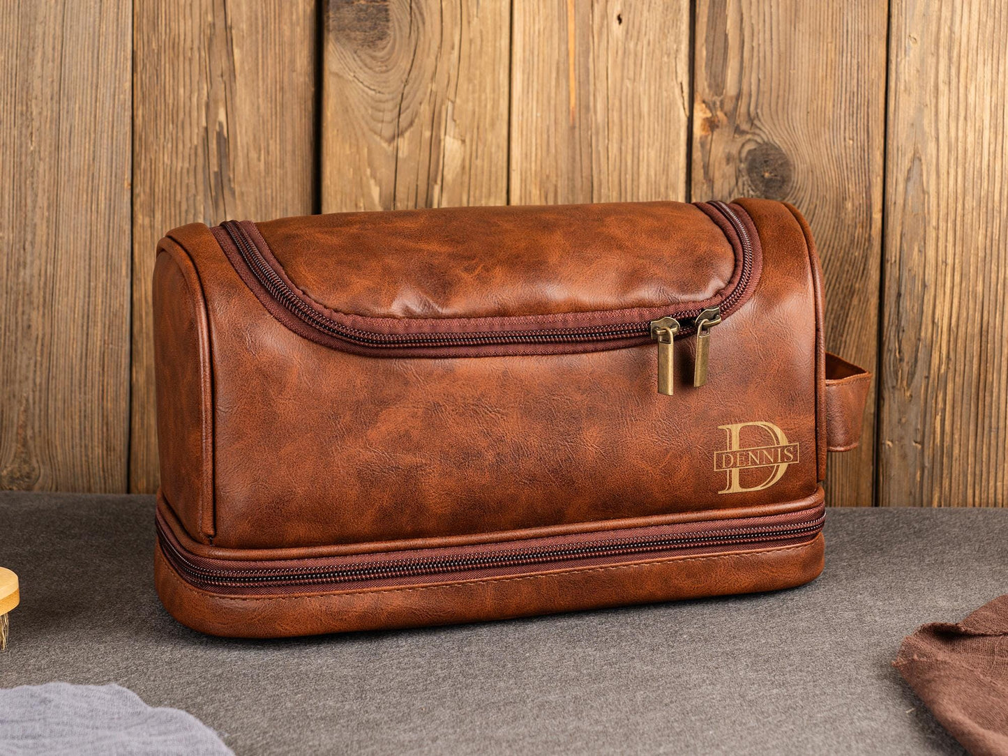 Personalized Men's Leather Toiletry Bag, Groomsmen Gifts, Groomsman Dopp Kit Gift, Anniversary Gift for Him, Unique Christmas Gift for Men