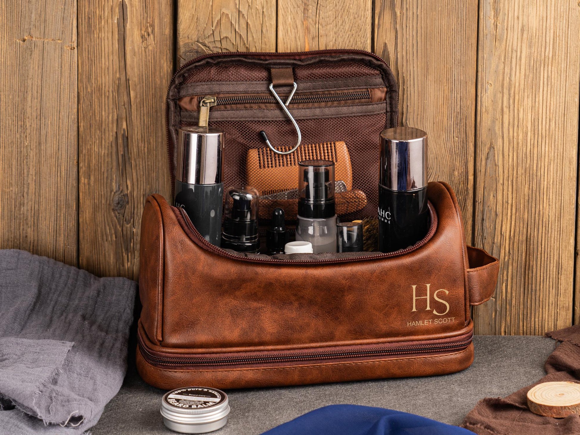 Personalized Men's Leather Toiletry Bag, Groomsmen Gifts, Groomsman Dopp Kit Gift, Anniversary Gift for Him, Unique Christmas Gift for Men